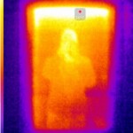 Spegel där skärmen är på utan ventialationshål